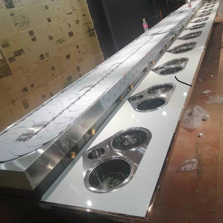 遼寧省沈陽市鐵西區小六路35號森季旅轉火鍋8.4米涮烤一體抖音在线观看