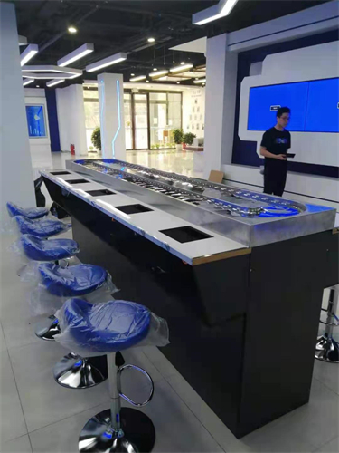 室內旋轉火鍋抖音在线观看